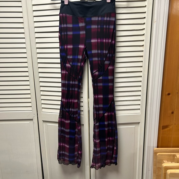 Free People movement Plaid leggings with sheer overlay Women's Pants - Picture 3 of 4